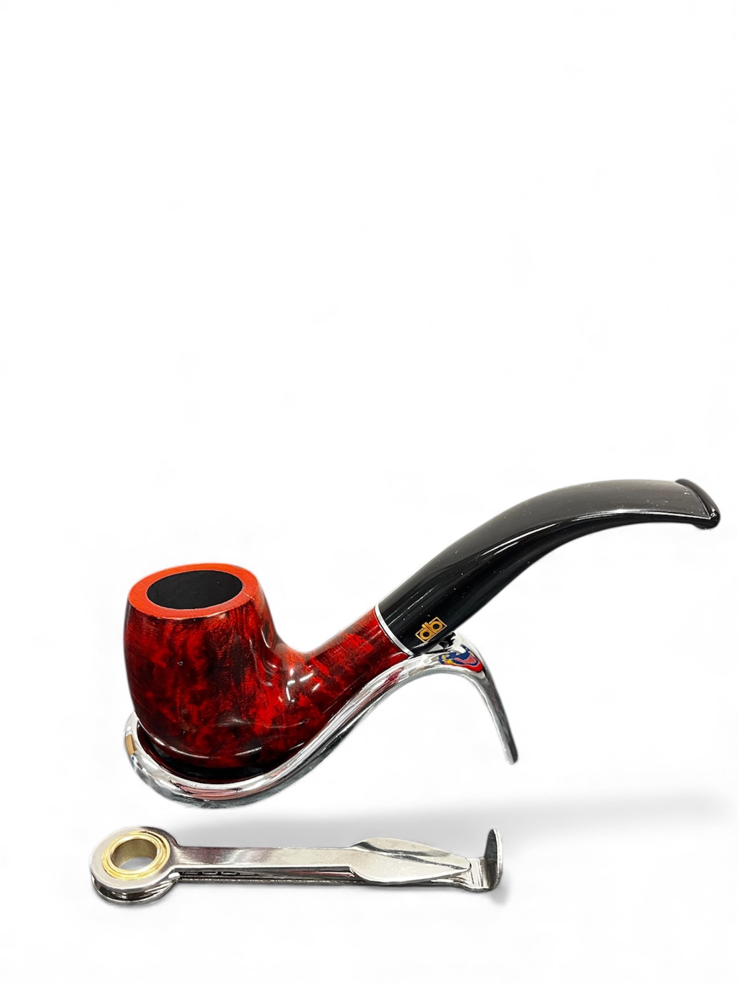 Design Berlin hanga gyökérből készült, polírozott, fekete hajlított akril szopókával, ezüst színű gyűrűvel, 9mm filter, billiard típus